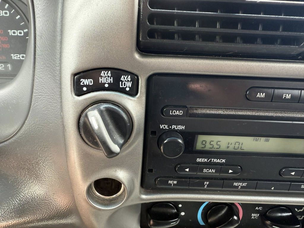 2005 Ford Ranger Image 24