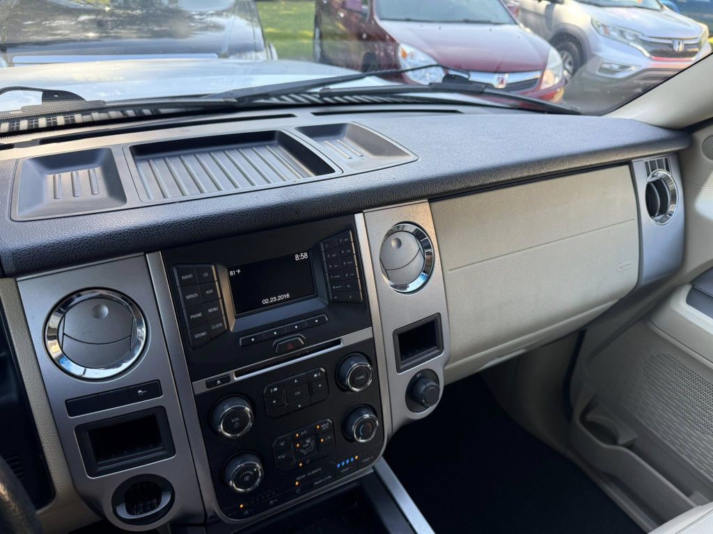 2017 Ford Expedition Image 24