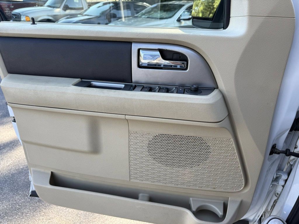 2017 Ford Expedition Image 27