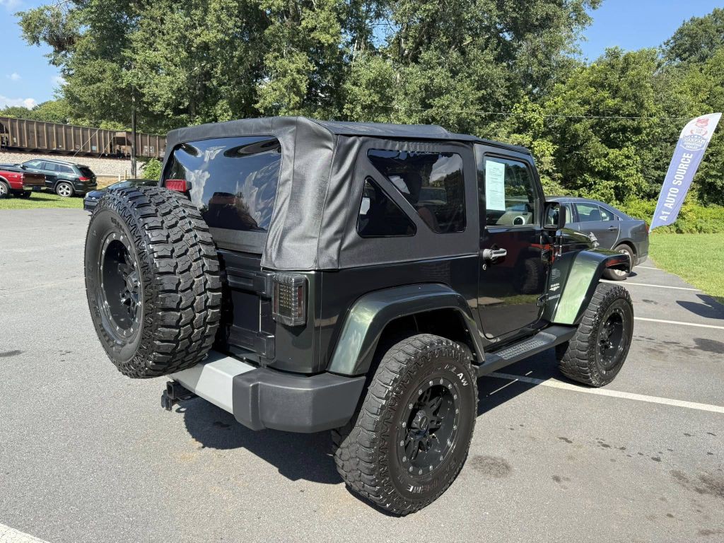 2010 Jeep Wrangler Image 6