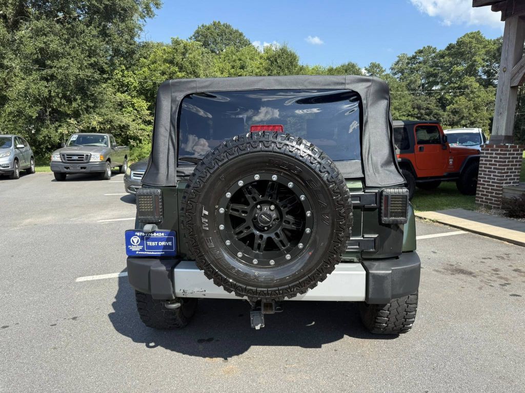 2010 Jeep Wrangler Image 8