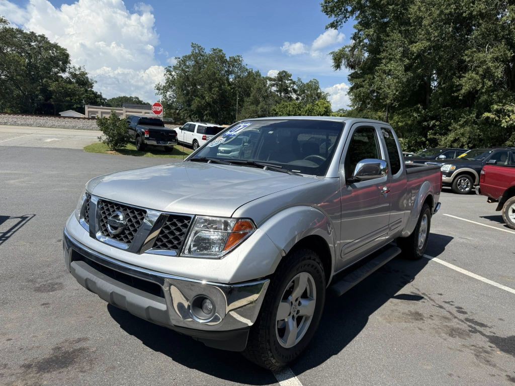 2007 Nissan Frontier Image 2