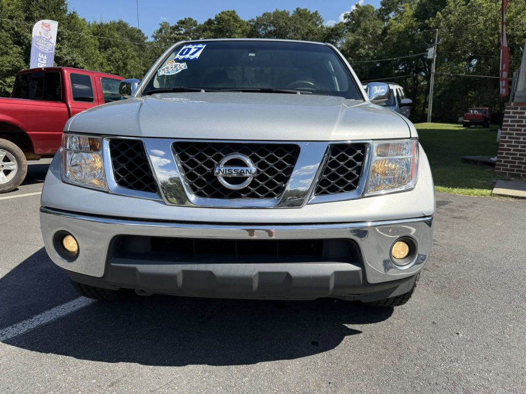 2007 Nissan Frontier Image 12
