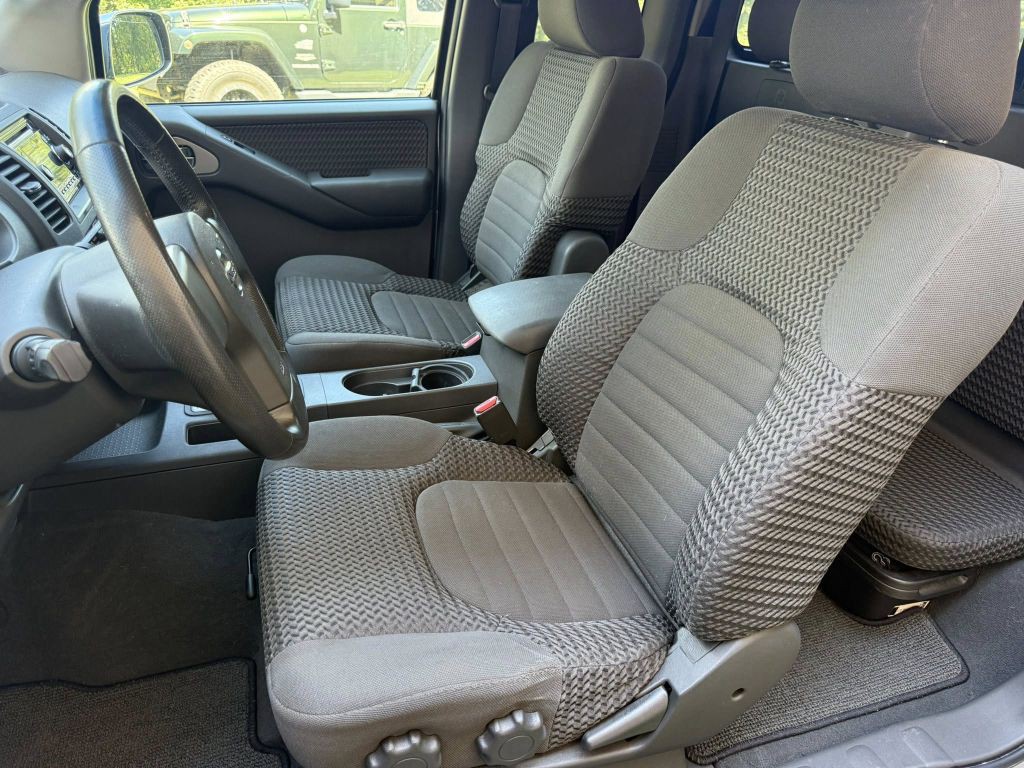 2007 Nissan Frontier Image 15