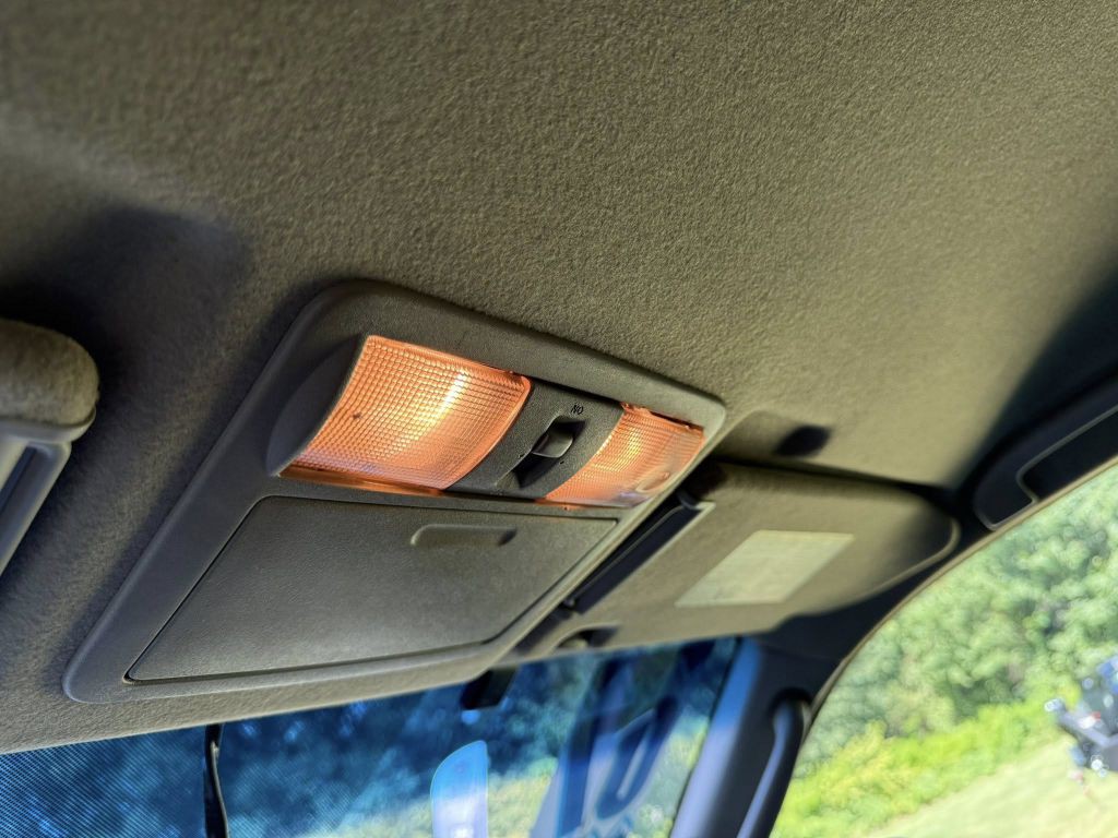 2007 Nissan Frontier Image 27