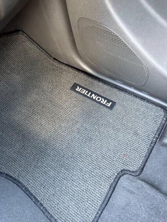 2007 Nissan Frontier Image 29