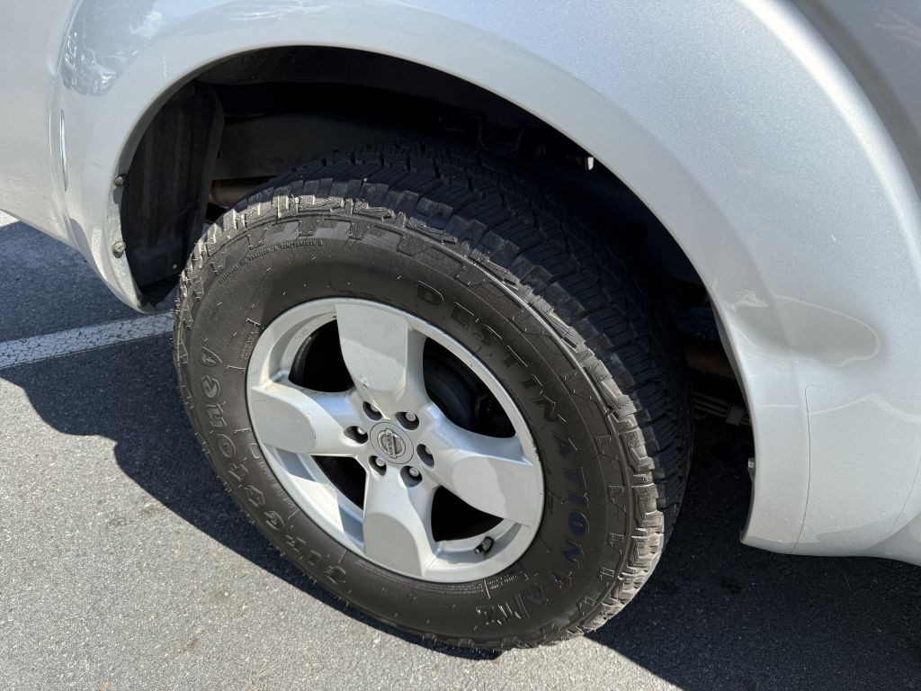 2007 Nissan Frontier Image 38