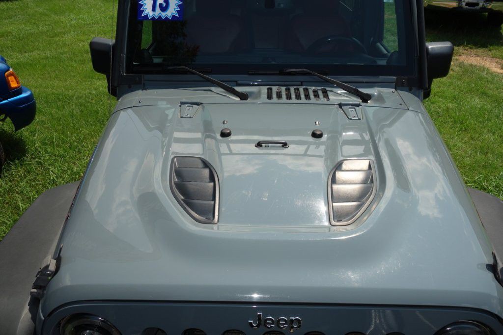 2013 Jeep Wrangler Unlimited Image 3
