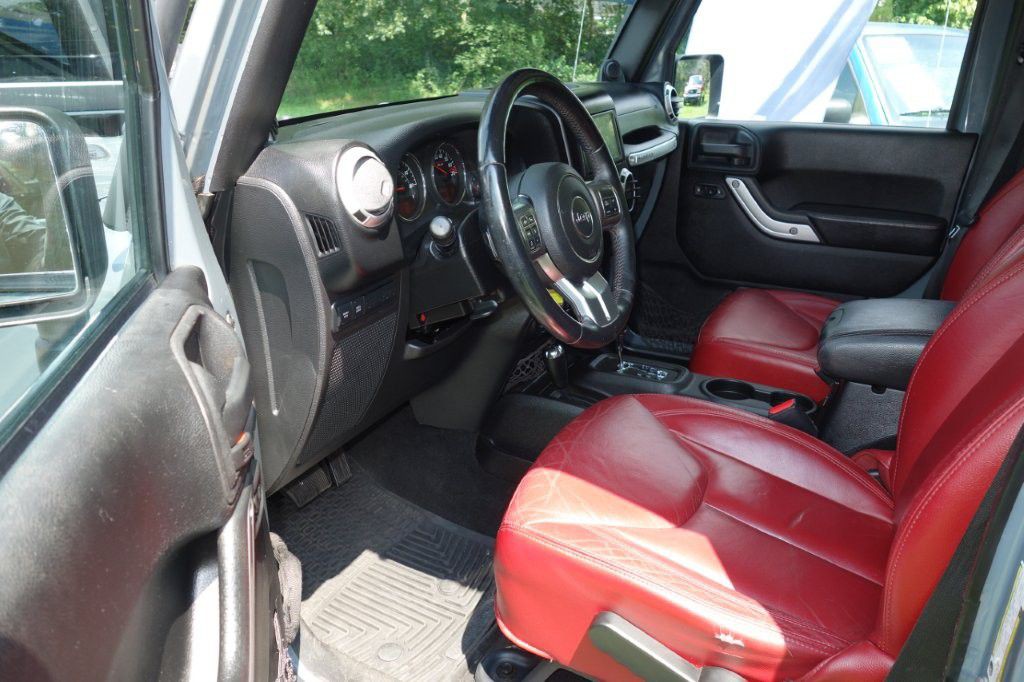 2013 Jeep Wrangler Unlimited Image 10