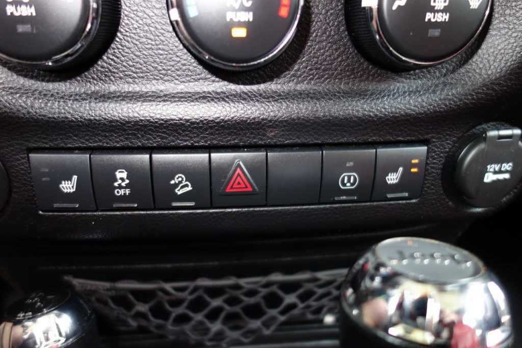 2013 Jeep Wrangler Unlimited Image 20
