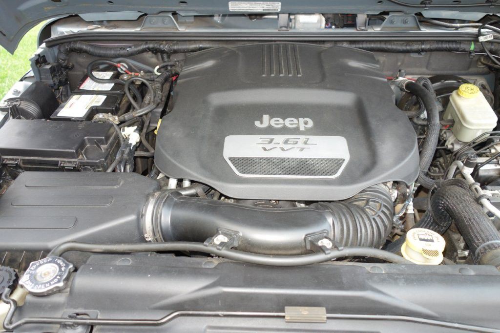 2013 Jeep Wrangler Unlimited Image 33