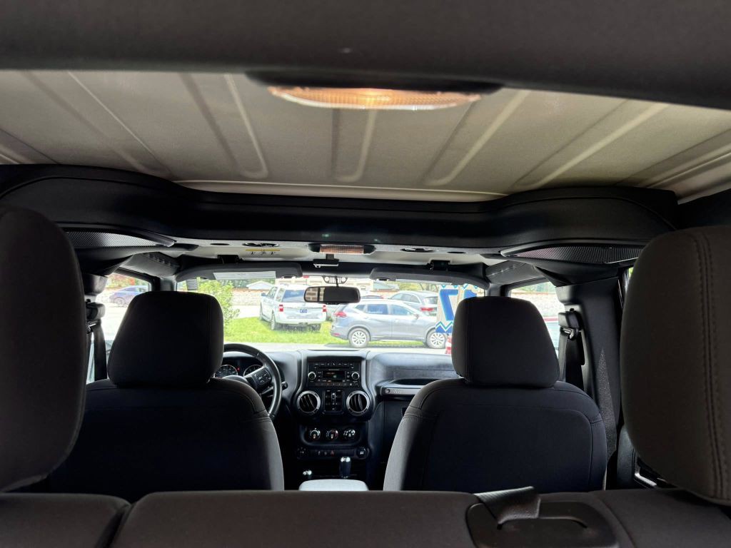 2017 Jeep Wrangler Unlimited Image 24