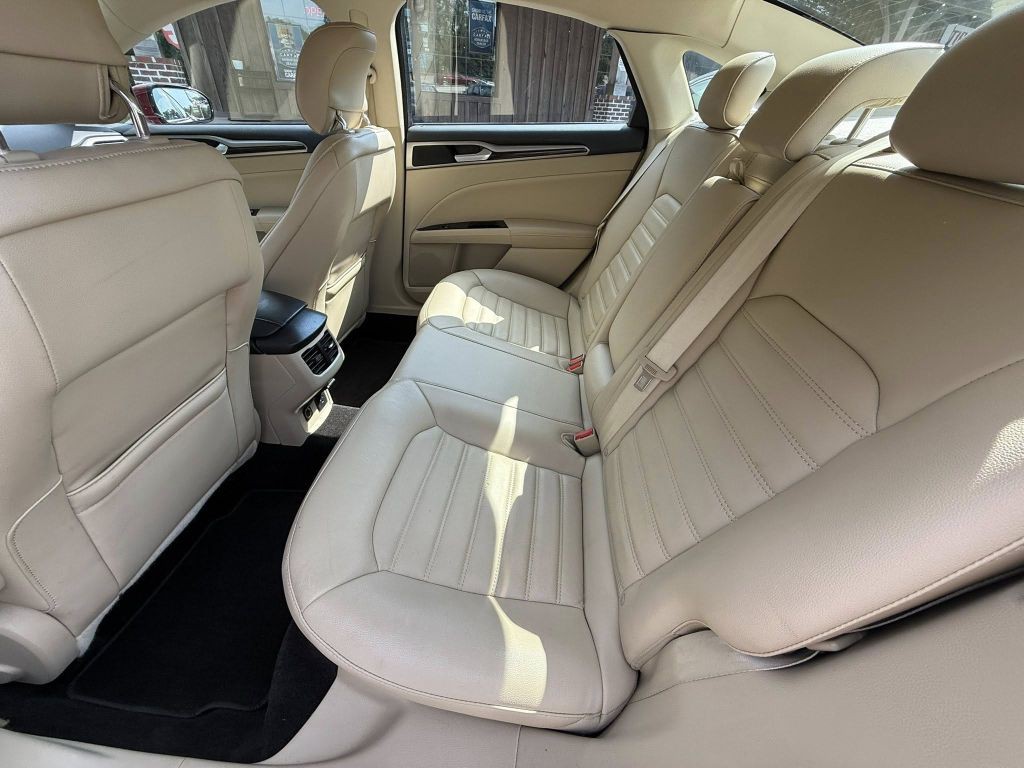 2014 Ford Fusion Image 11