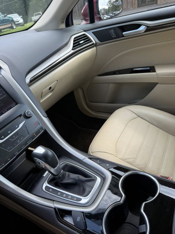 2014 Ford Fusion Image 16