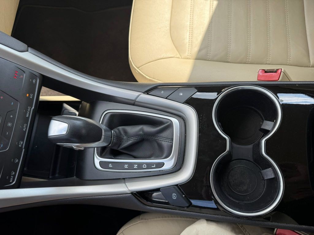 2014 Ford Fusion Image 24