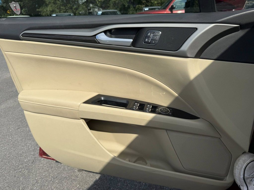 2014 Ford Fusion Image 25