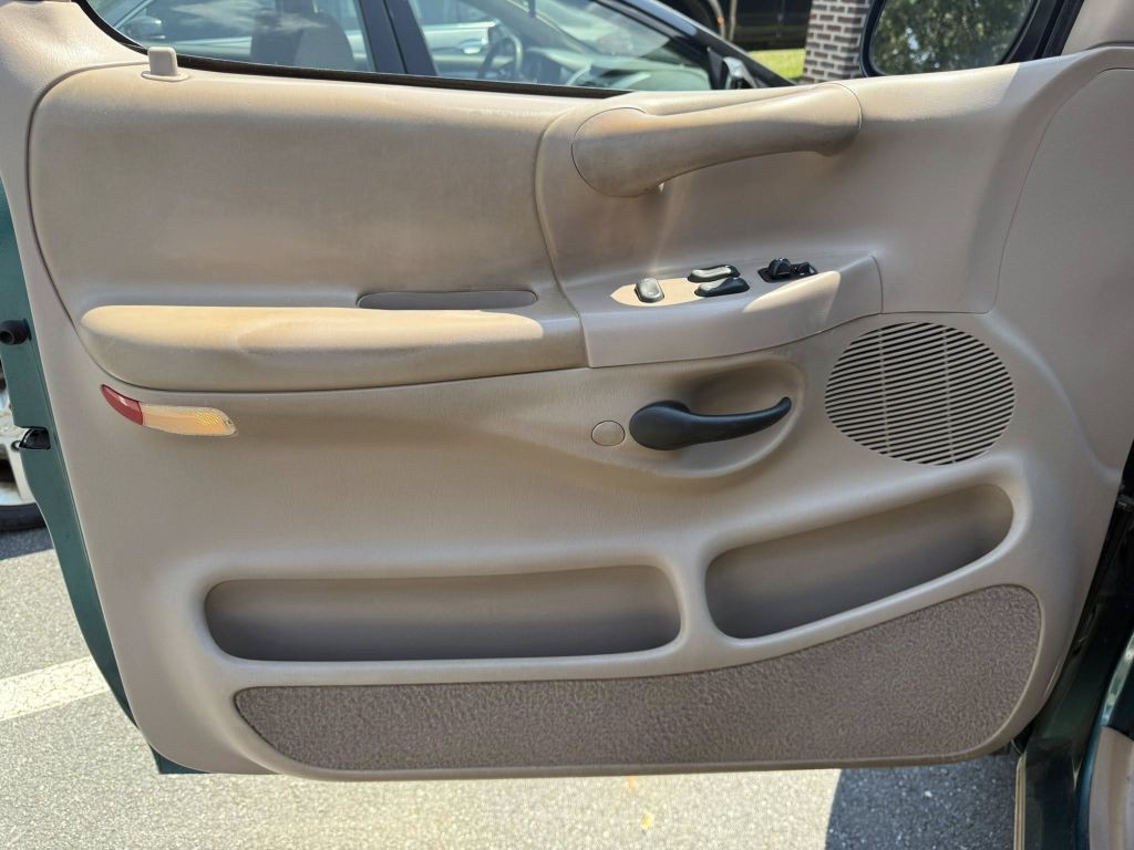 1997 Ford F-150 Image 21
