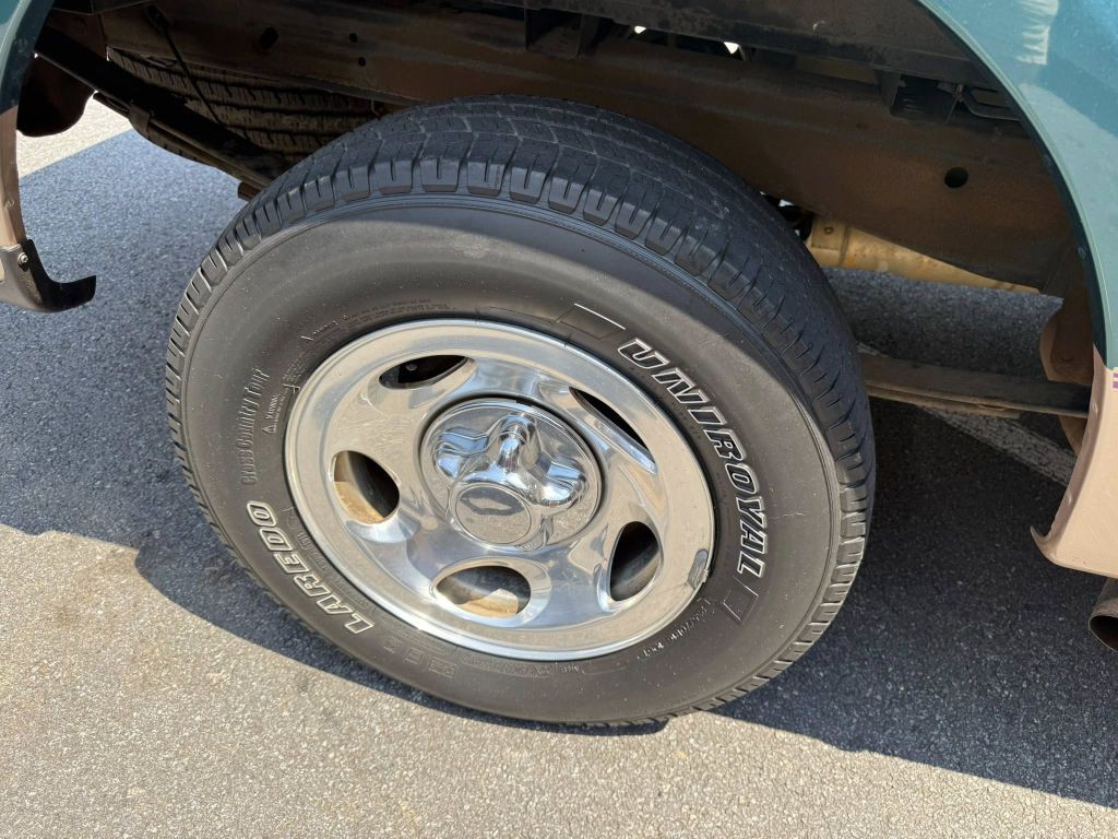 1997 Ford F-150 Image 25