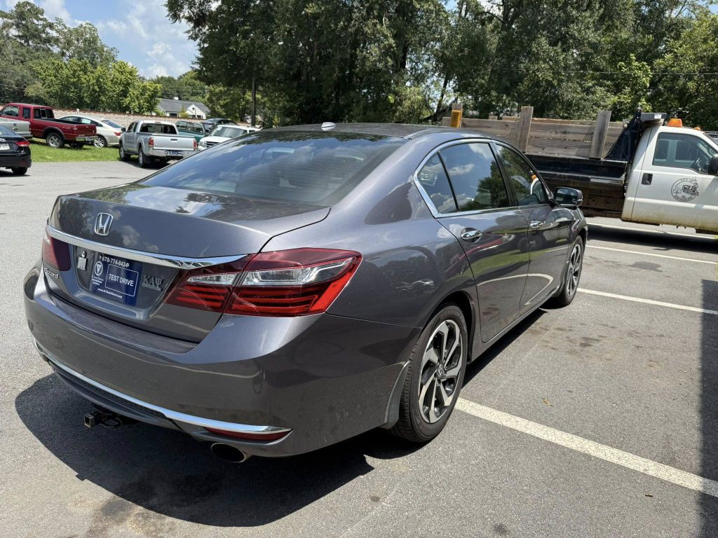2017 Honda Accord Image 6