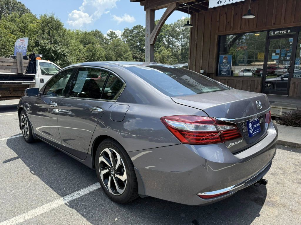2017 Honda Accord Image 7