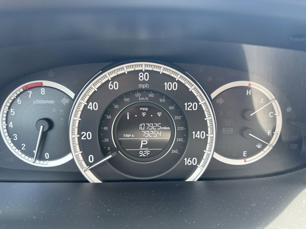 2017 Honda Accord Image 12