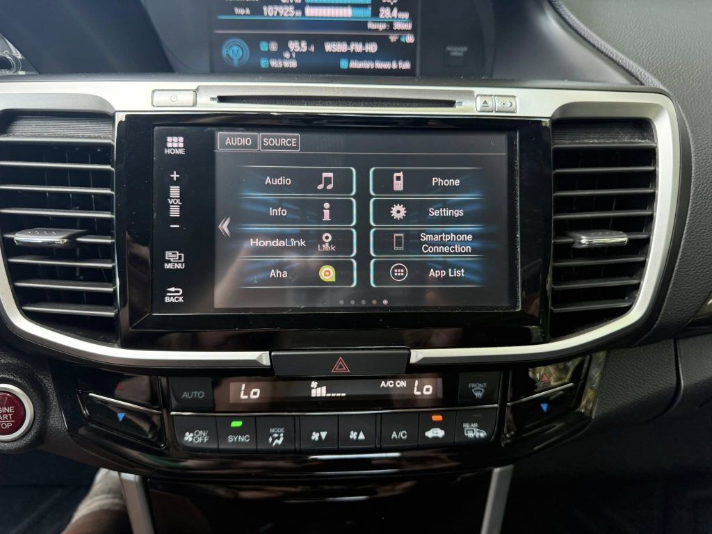 2017 Honda Accord Image 14
