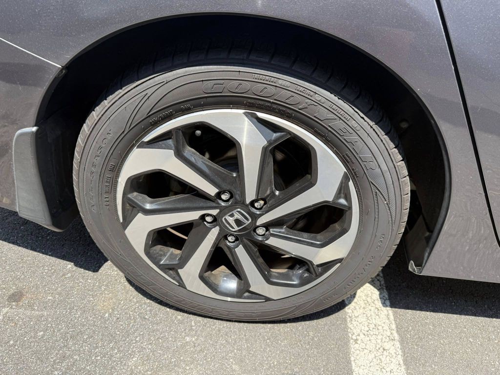 2017 Honda Accord Image 37