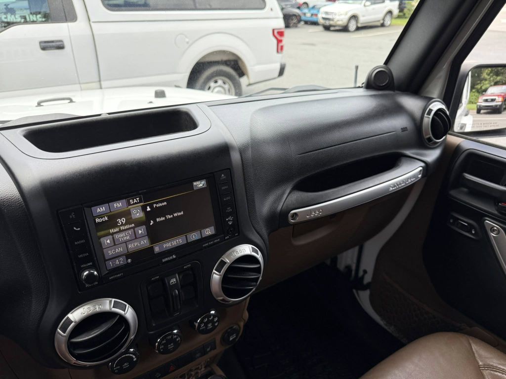 2013 Jeep Wrangler Unlimited Image 19