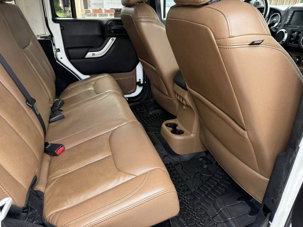2013 Jeep Wrangler Unlimited Image 26