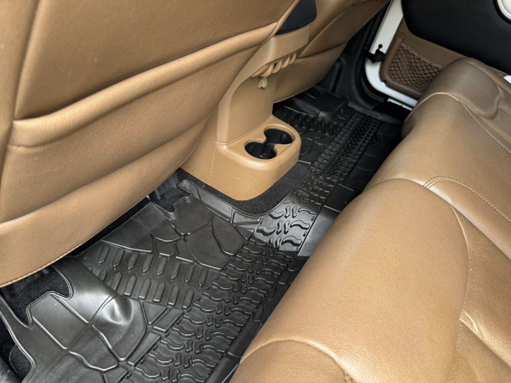 2013 Jeep Wrangler Unlimited Image 29