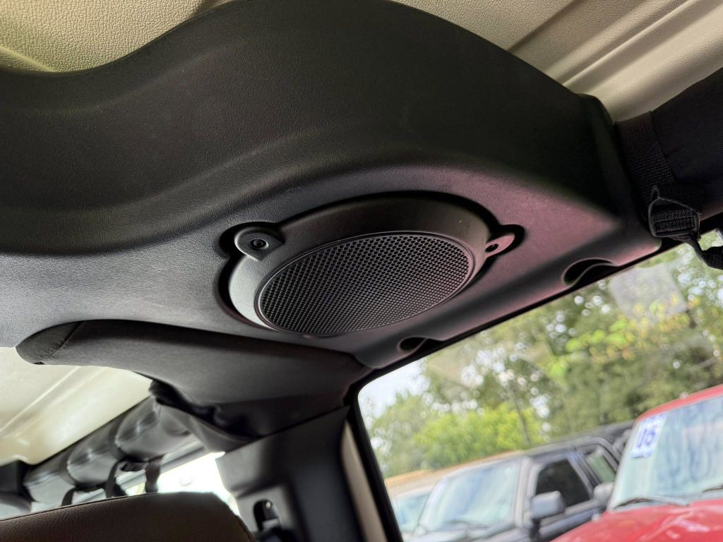 2013 Jeep Wrangler Unlimited Image 39