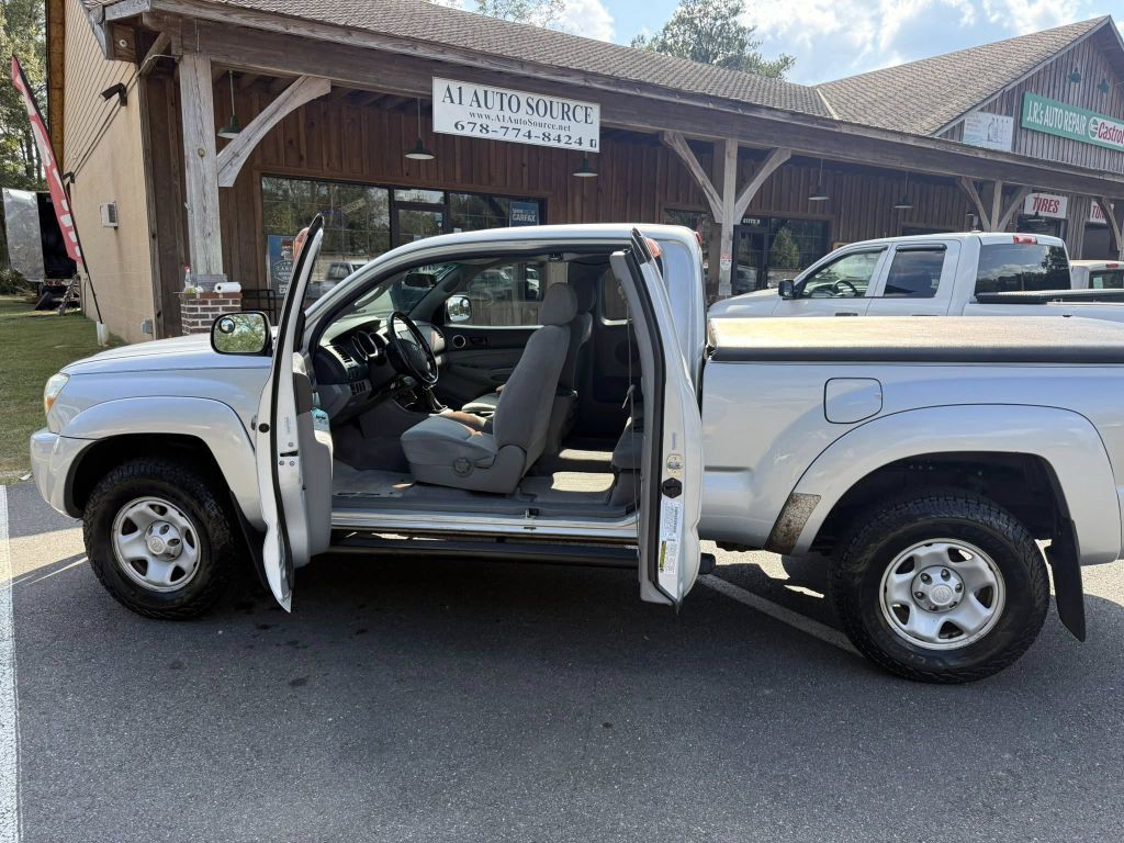 2005 Toyota Tacoma Image 9