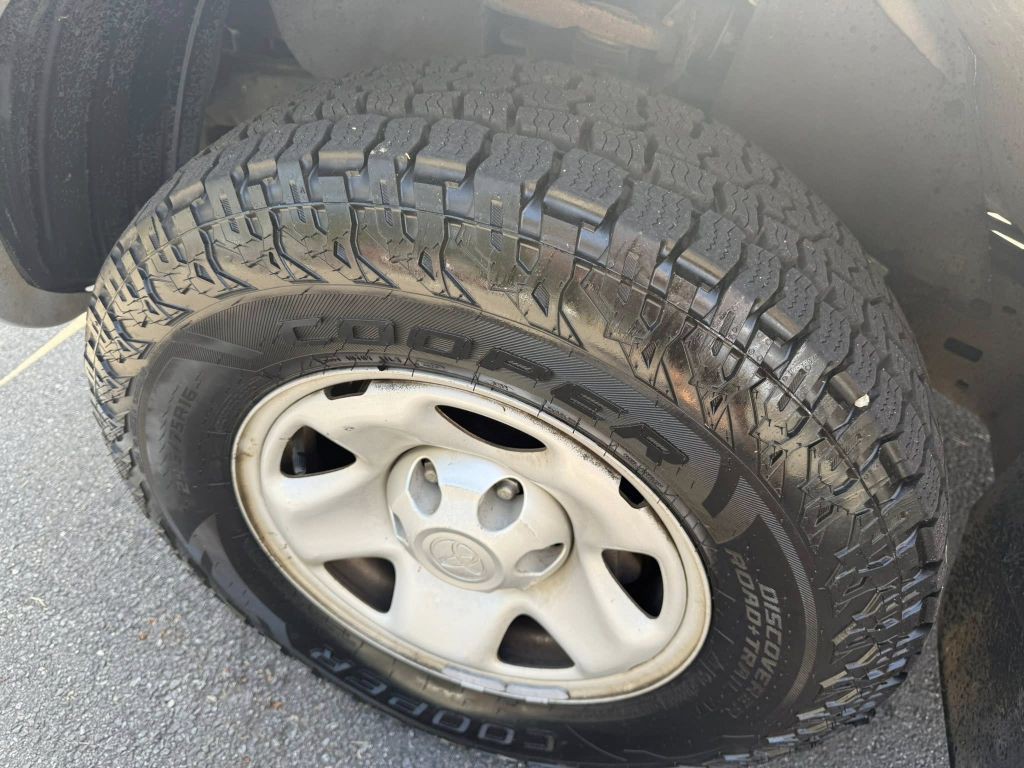 2005 Toyota Tacoma Image 36