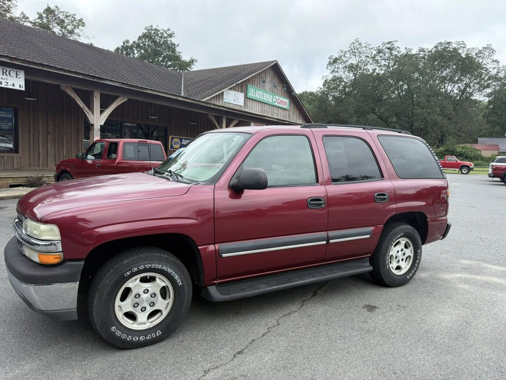 2004 Chevrolet Tahoe Image 1
