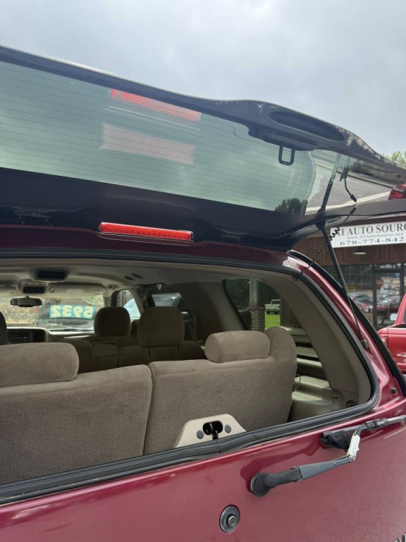 2004 Chevrolet Tahoe Image 5
