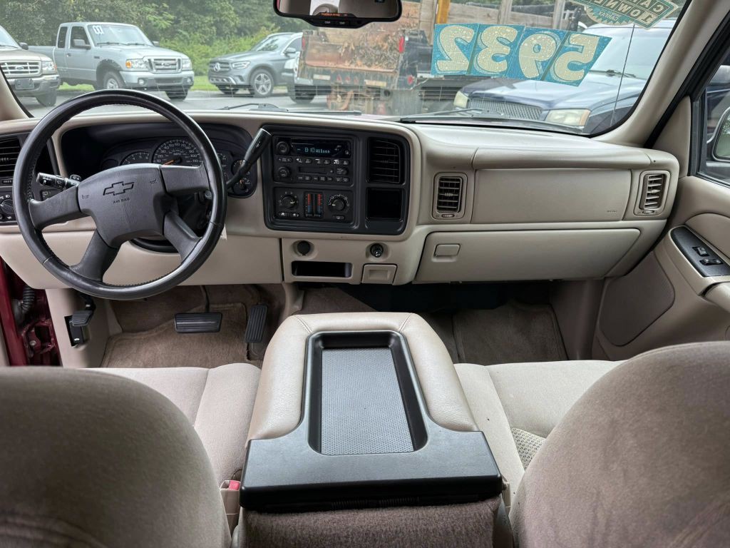 2004 Chevrolet Tahoe Image 20