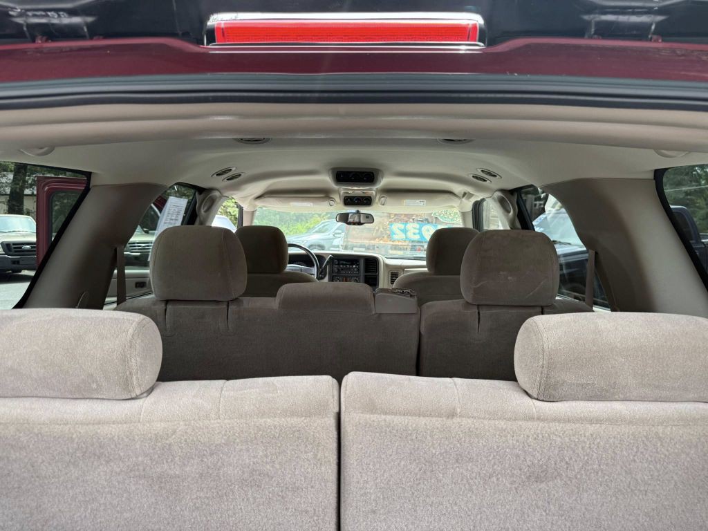 2004 Chevrolet Tahoe Image 35