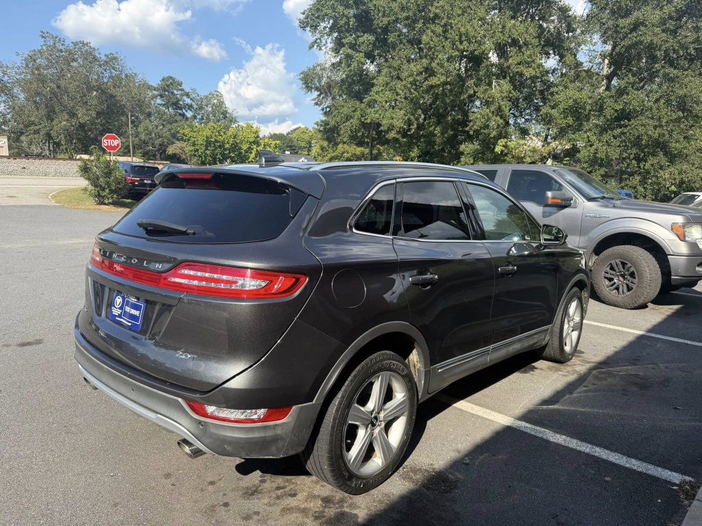 2018 Lincoln MKC Image 2