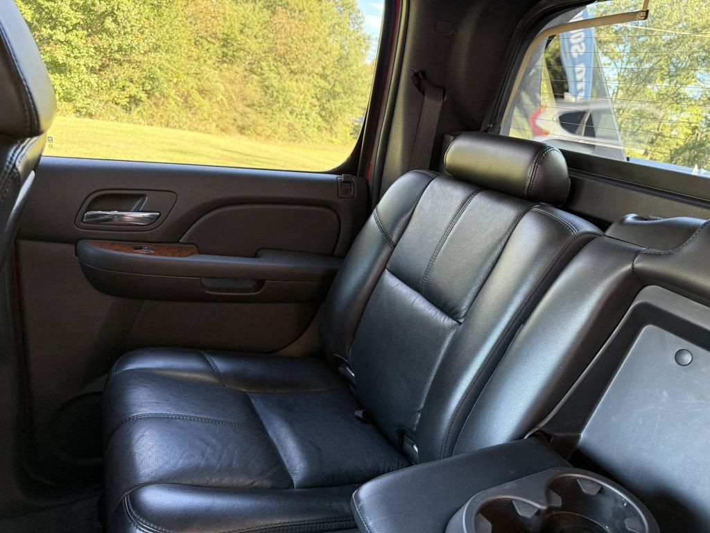 2007 Chevrolet Avalanche Image 20