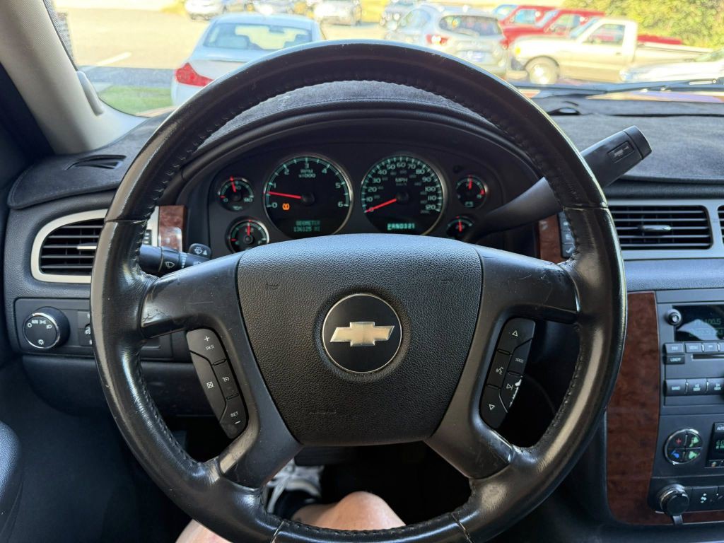 2007 Chevrolet Avalanche Image 23