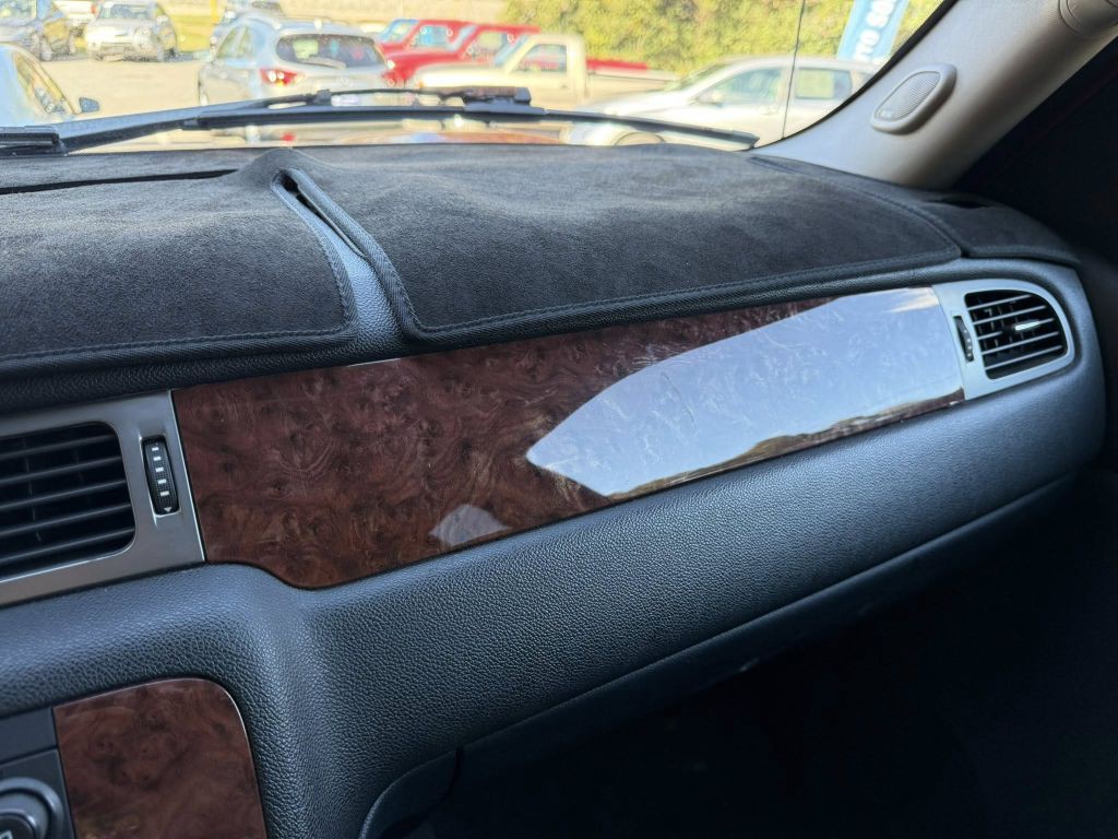 2007 Chevrolet Avalanche Image 27