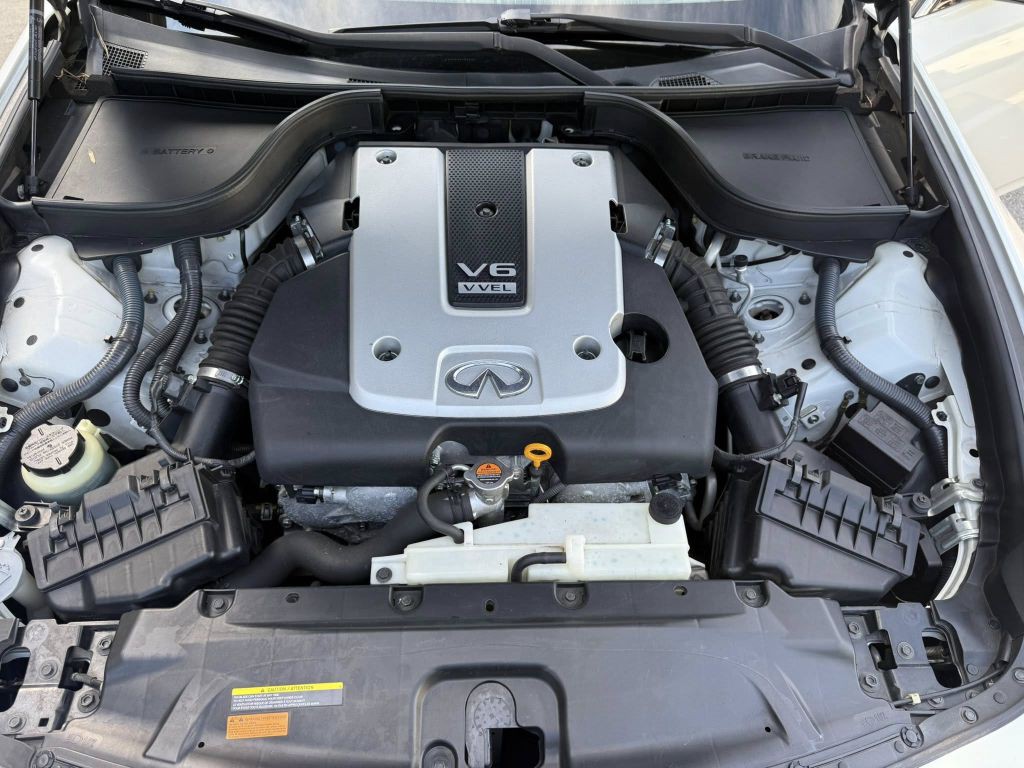 2011 INFINITI G37 Image 33