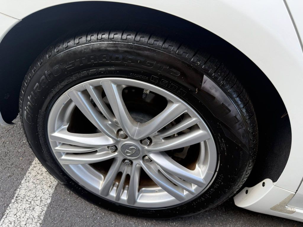 2011 INFINITI G37 Image 34