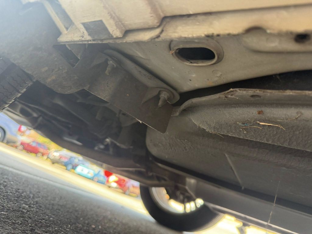 2011 INFINITI G37 Image 39