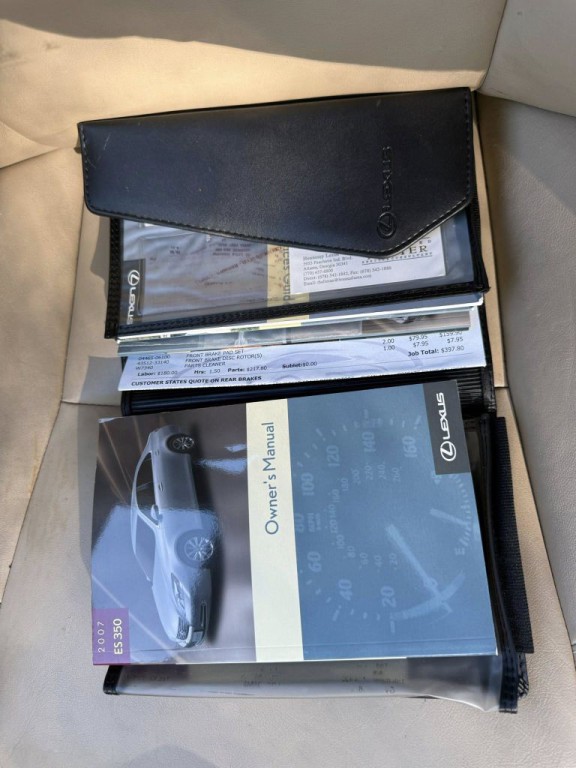 2007 Lexus ES Image 17