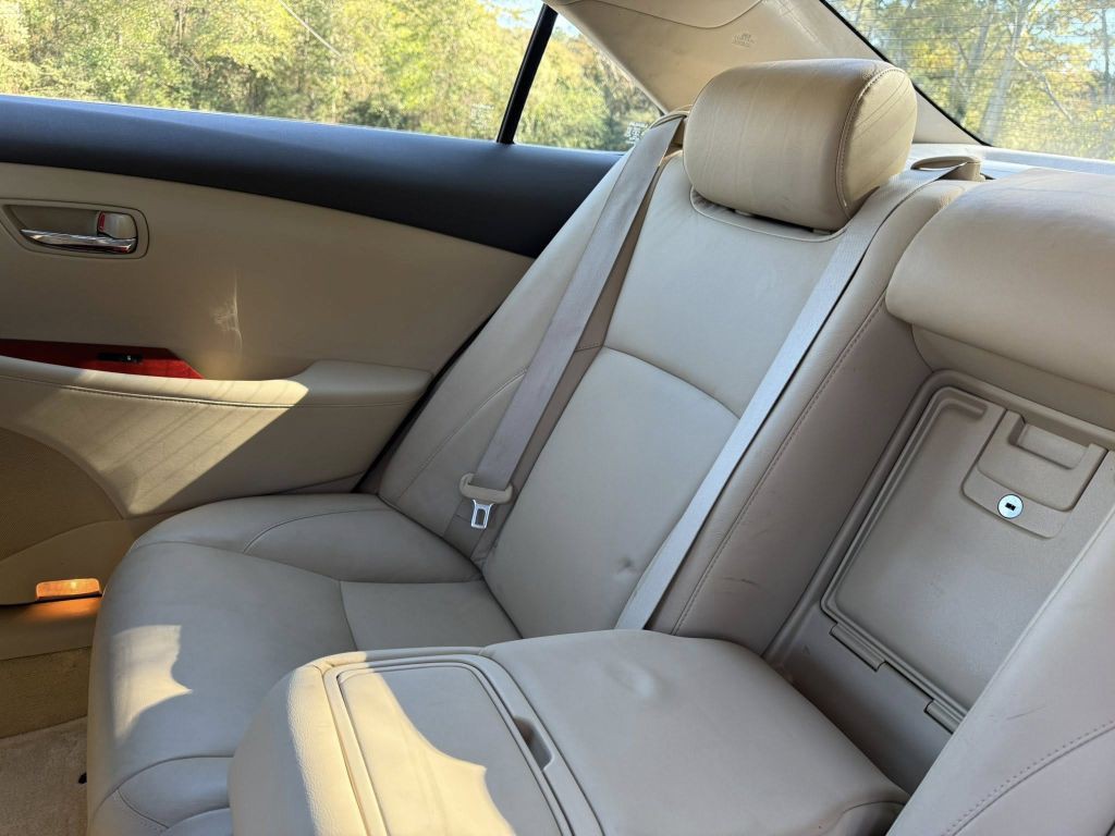 2007 Lexus ES Image 23