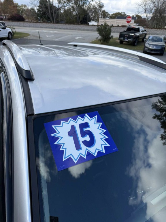 2015 Toyota Rav4 Image 3