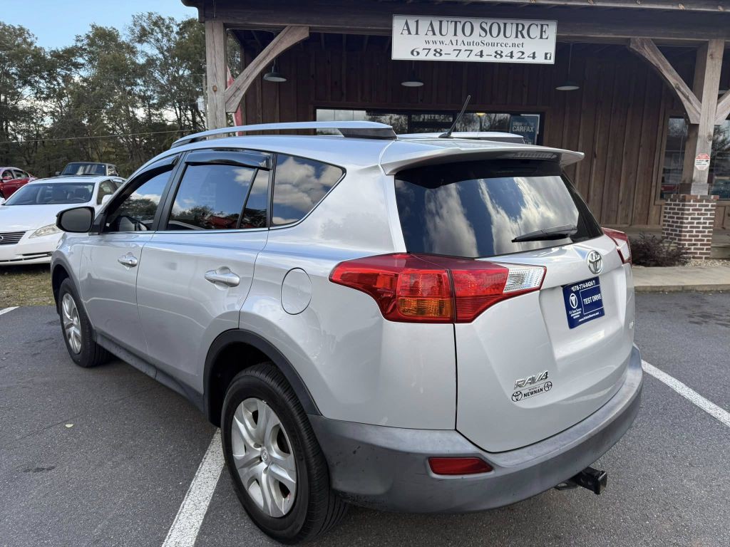 2015 Toyota Rav4 Image 7