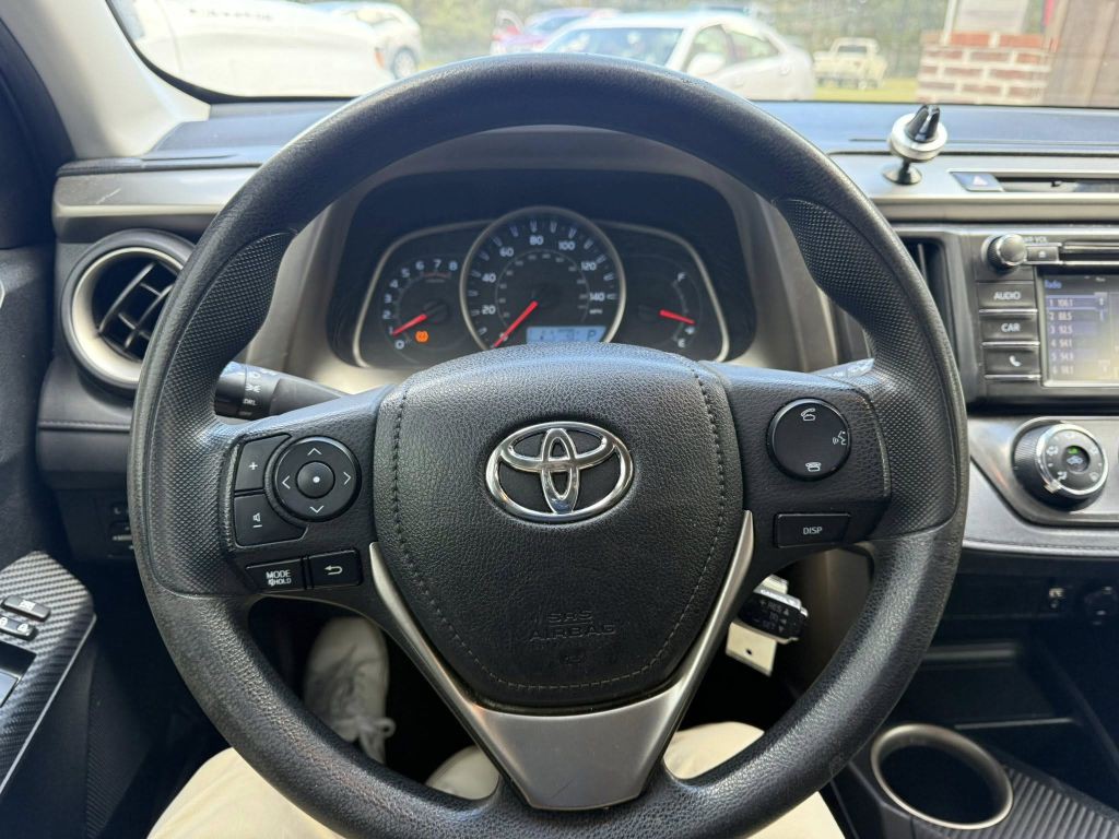 2015 Toyota Rav4 Image 13