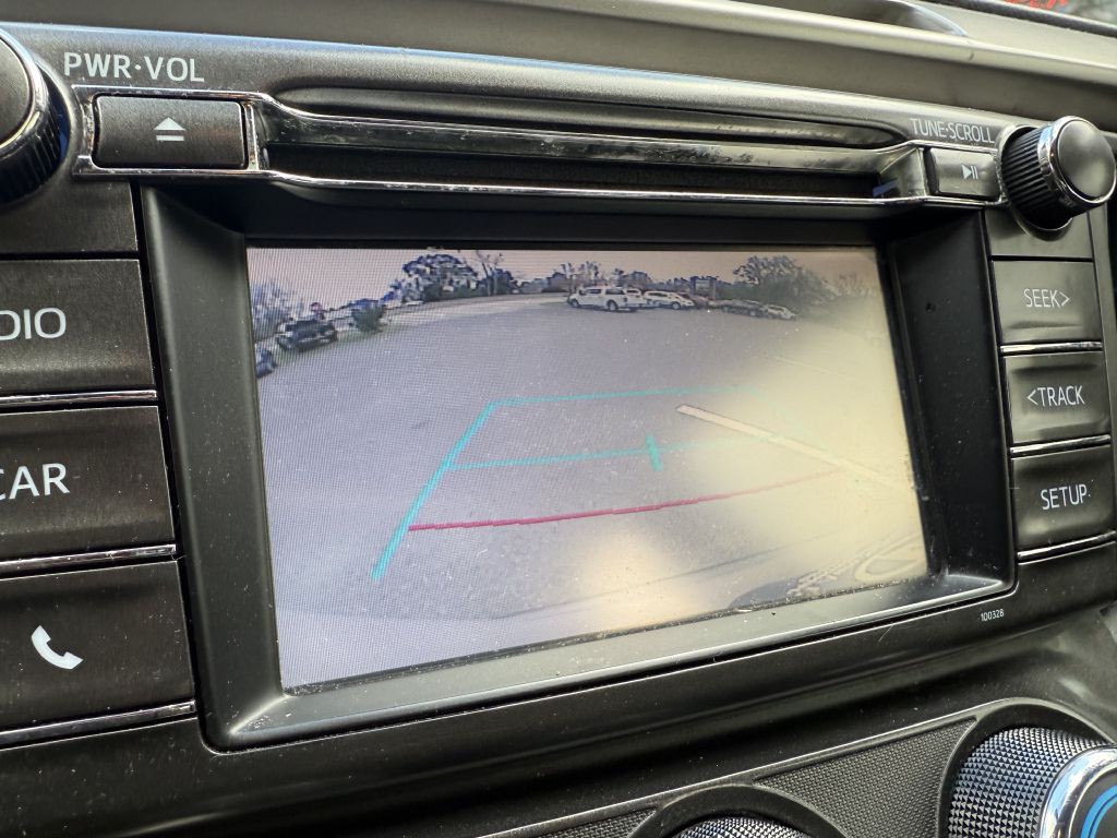 2015 Toyota Rav4 Image 16